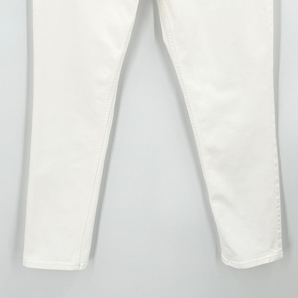 Everlane High Rise Straight Jeans in White - Picture 3 of 10